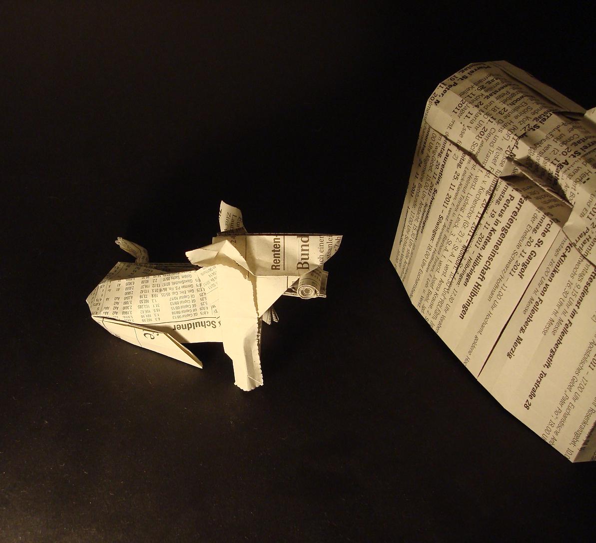 Origami Hund mit Zeitung